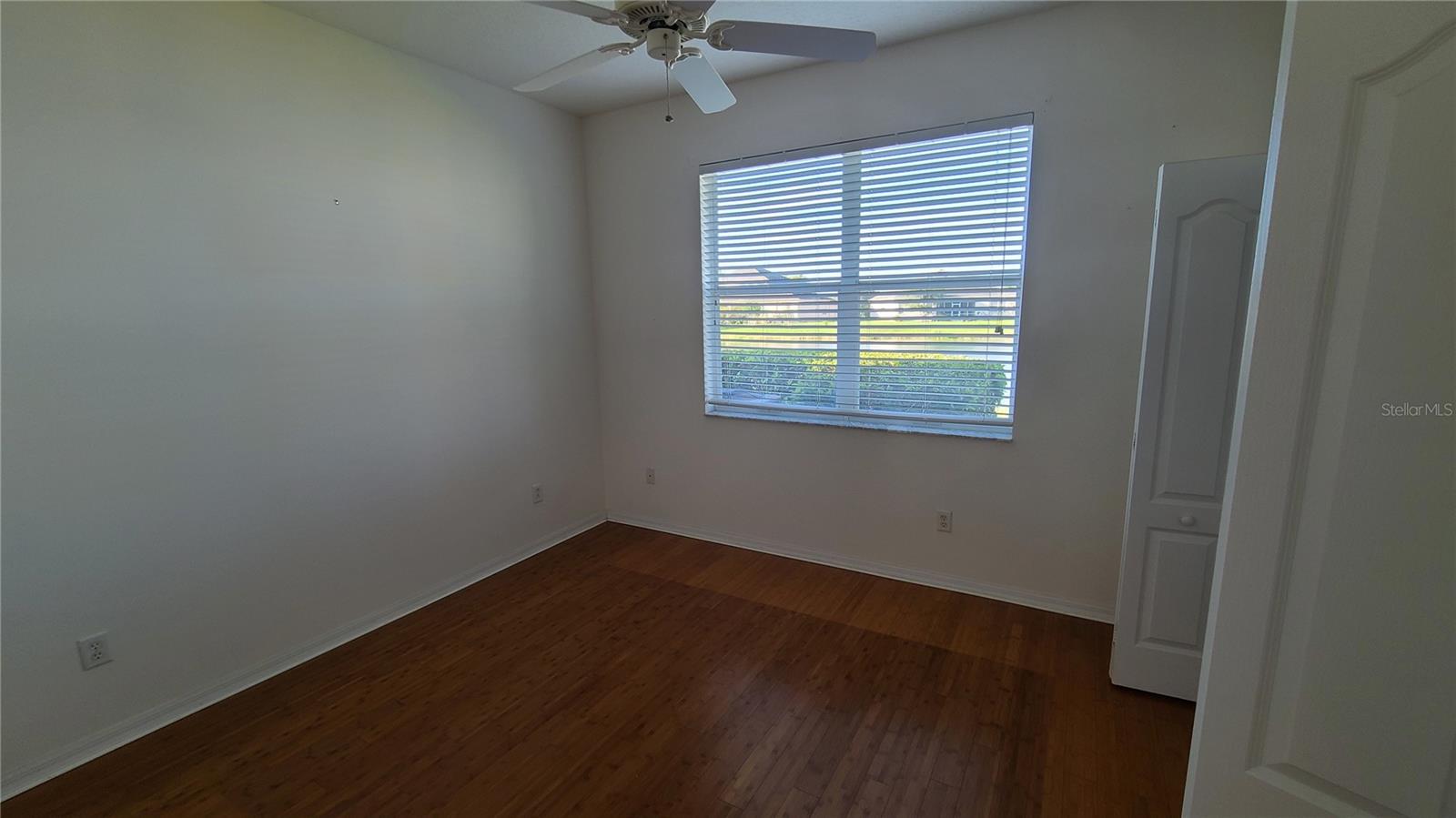 Image 6 of 21 For 31422 Bridgegate Drive