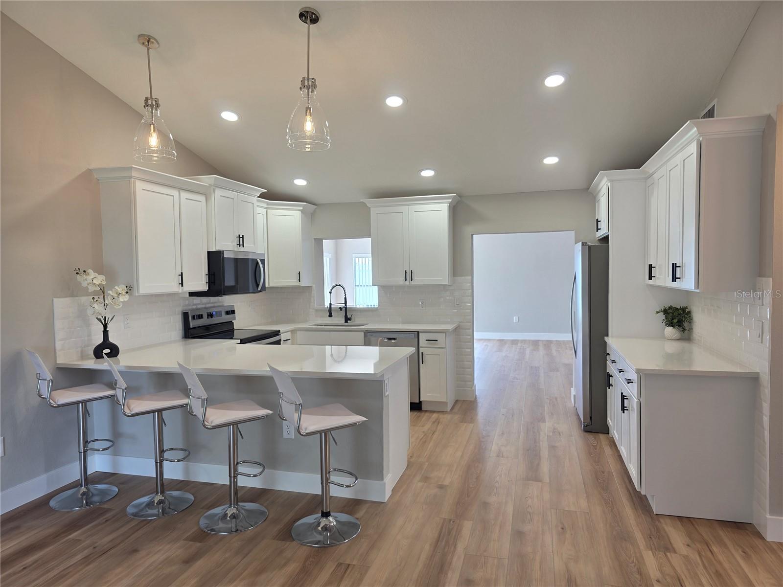 Image 4 of 33 For 7329 Jenner Avenue