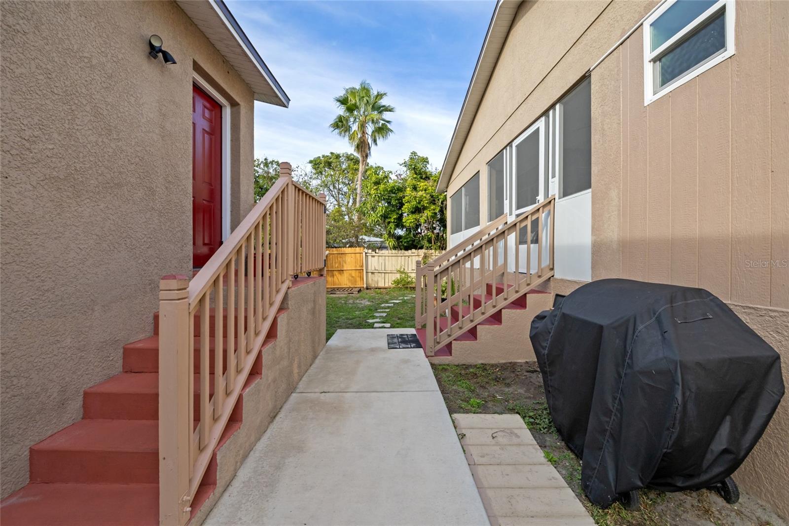 Image 33 of 39 For 4704 Town N Country Boulevard