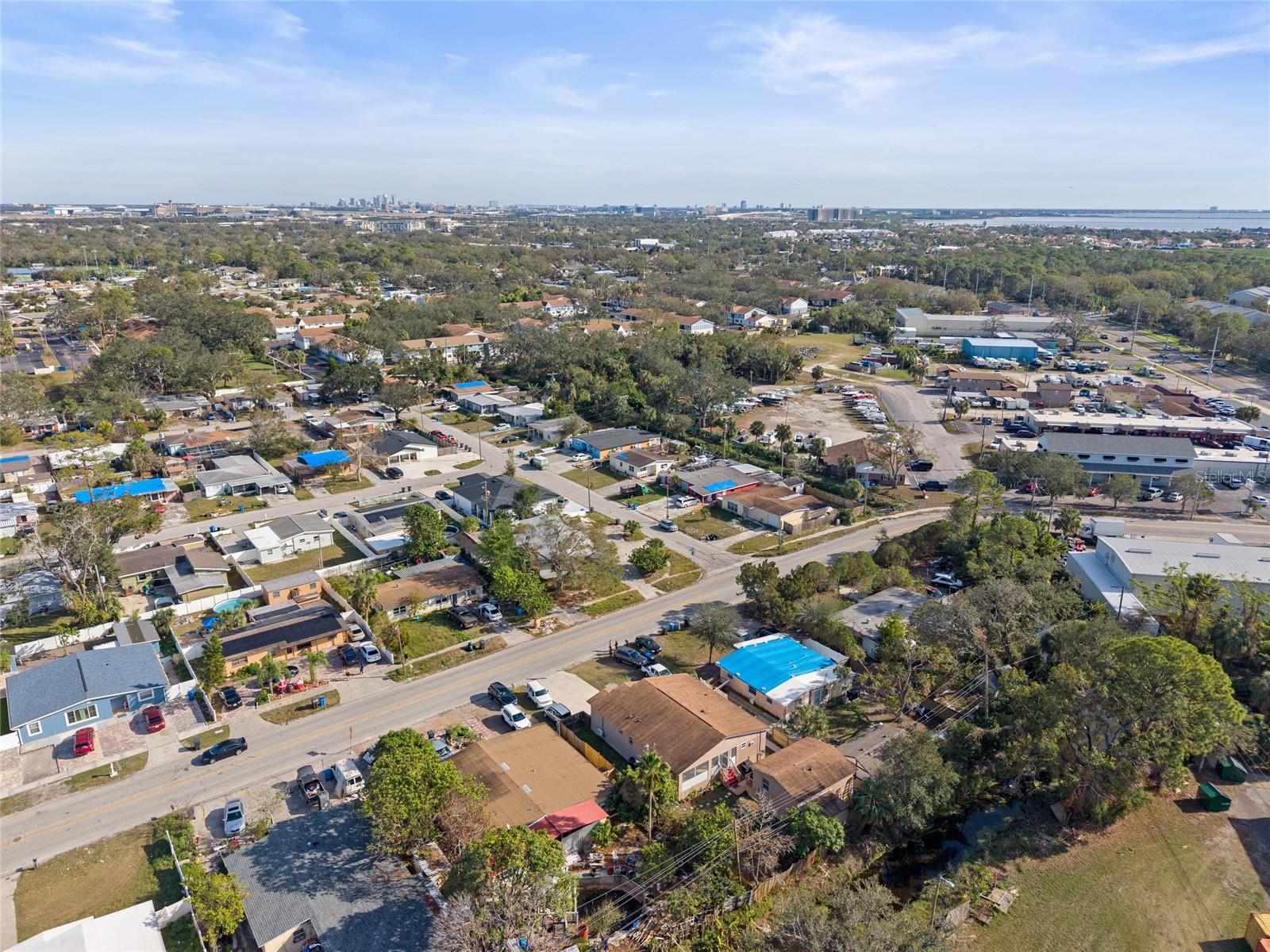 Image 4 of 39 For 4704 Town N Country Boulevard