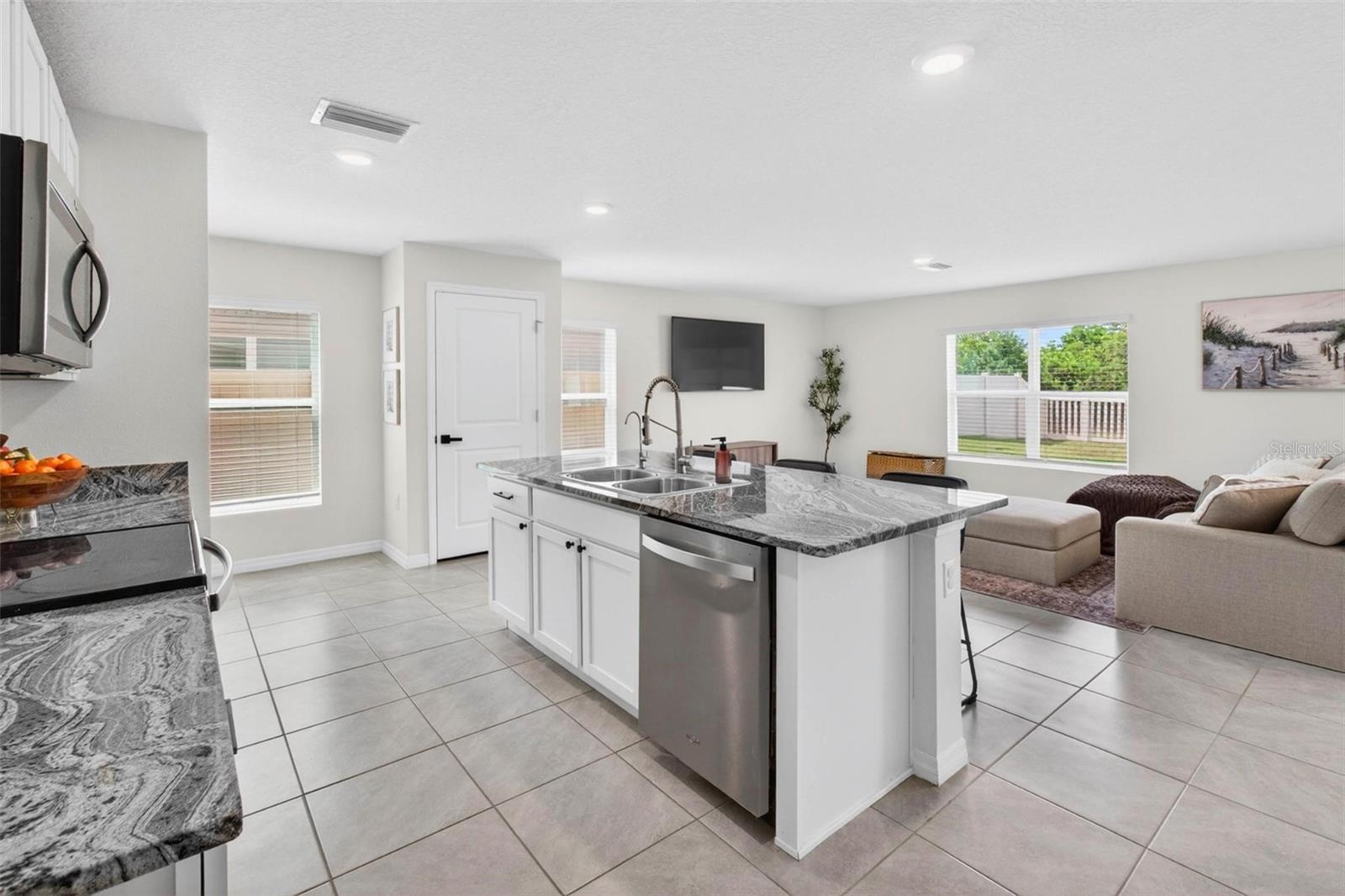 Image 10 of 42 For 11465 Stone Pine Street