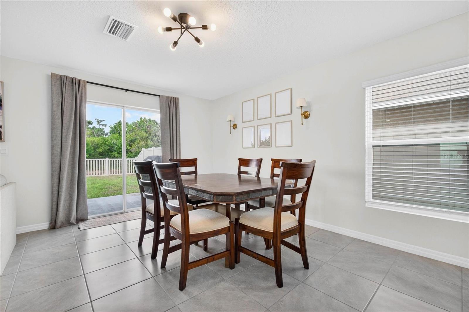 Image 12 of 42 For 11465 Stone Pine Street