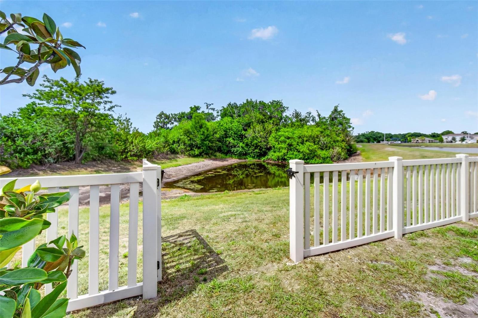Image 13 of 42 For 11465 Stone Pine Street