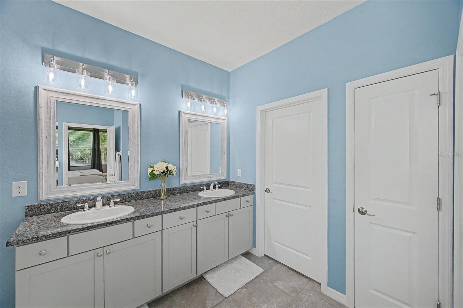Image 29 of 57 For 5817 Hevena Court