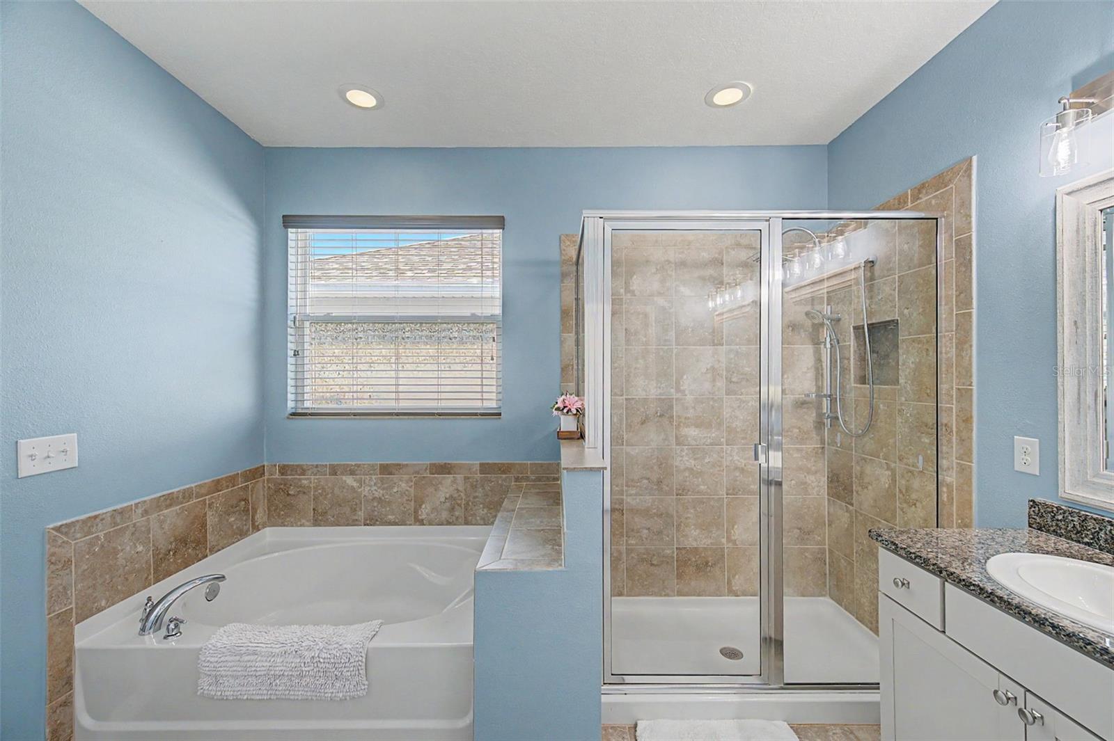 Image 31 of 57 For 5817 Hevena Court