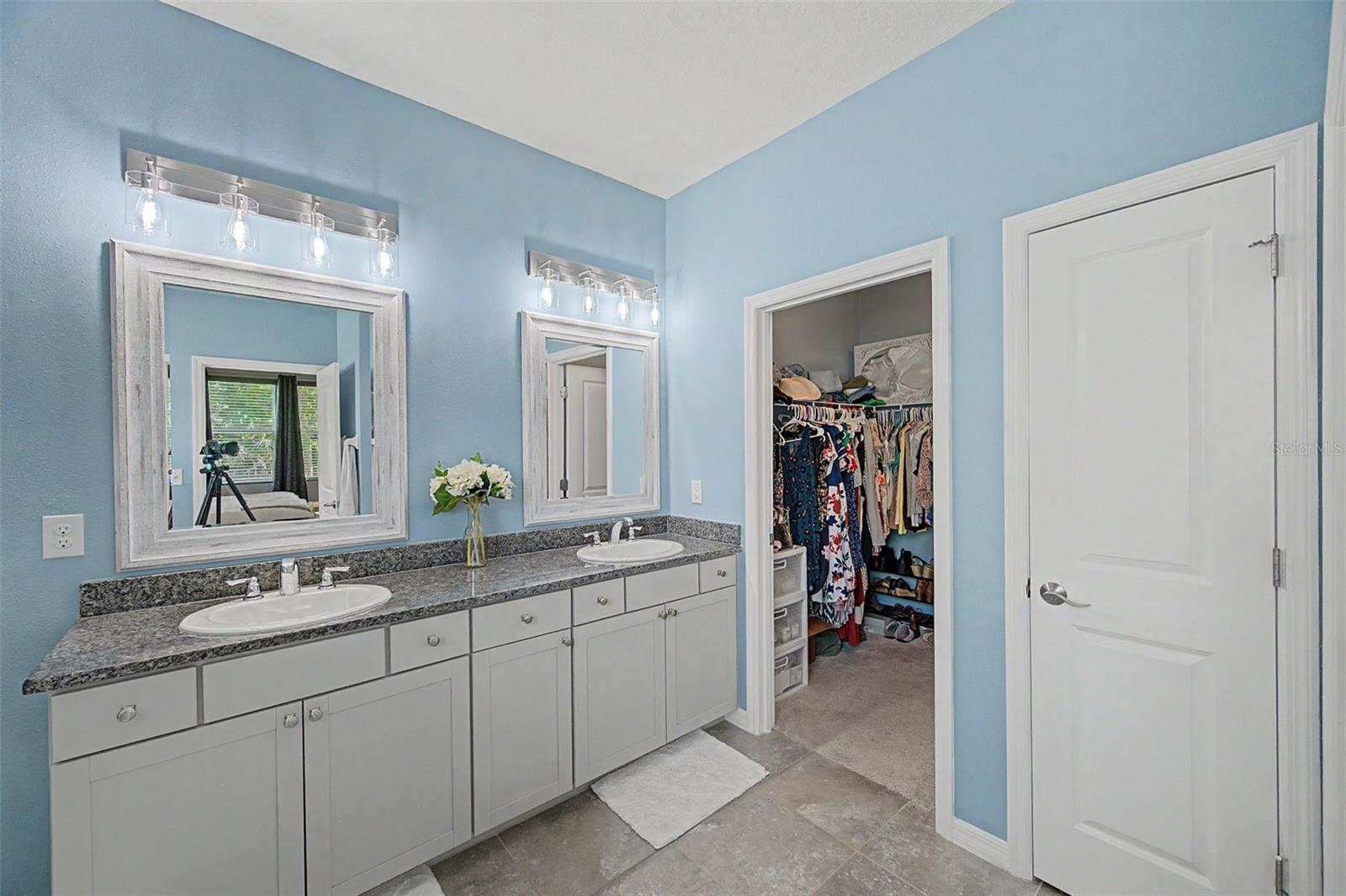 Image 32 of 57 For 5817 Hevena Court