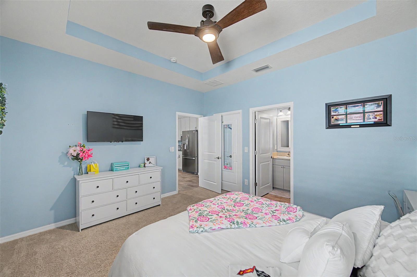 Image 36 of 57 For 5817 Hevena Court