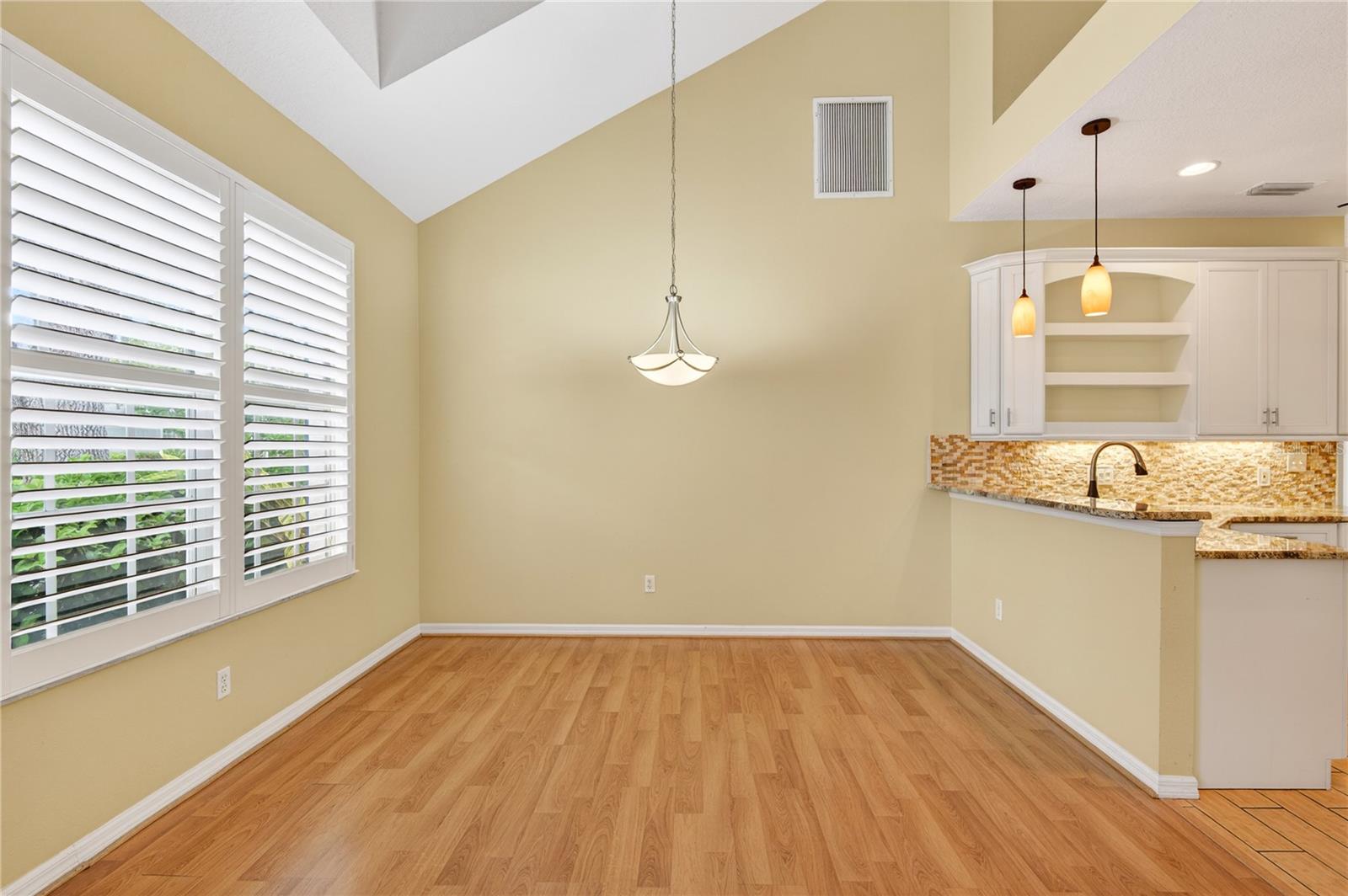 Image 13 of 58 For 10801 Spring Mountain Place