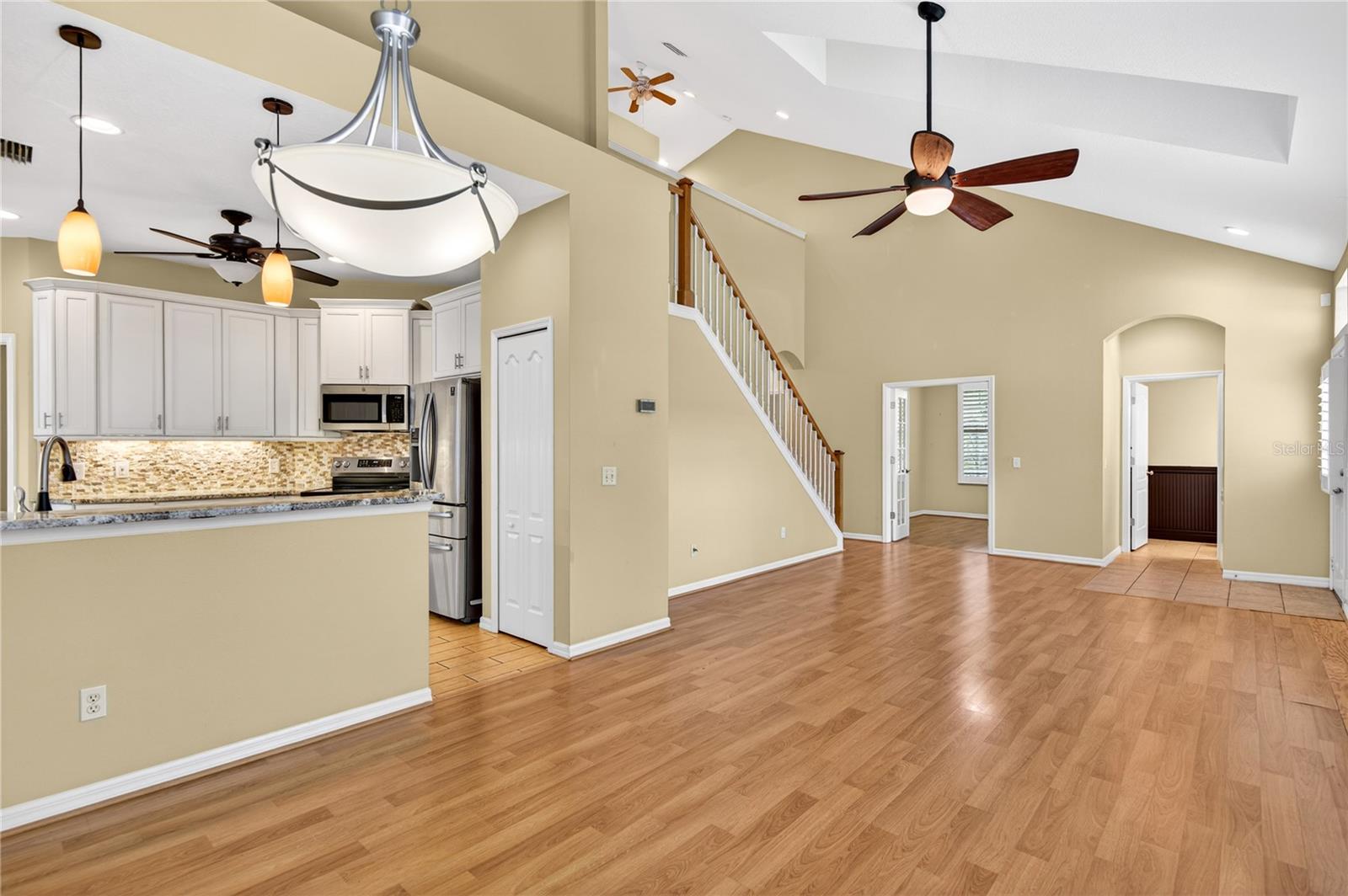 Image 14 of 58 For 10801 Spring Mountain Place