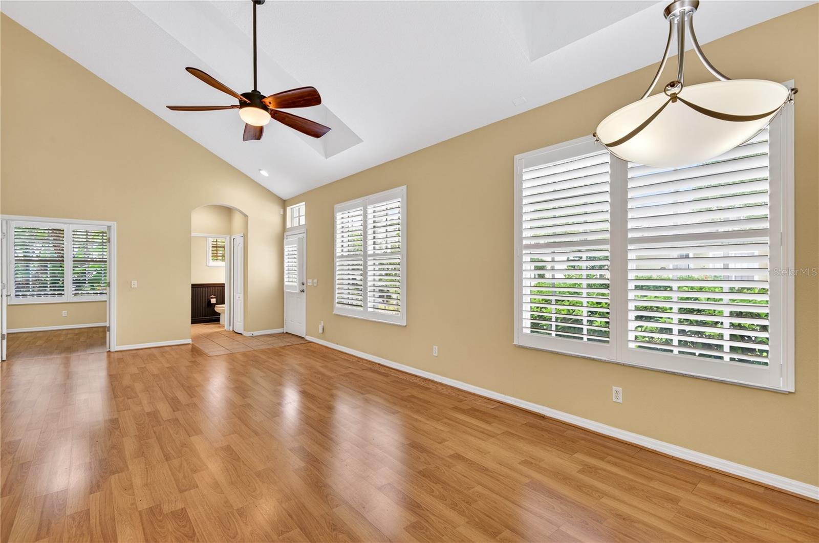 Image 15 of 58 For 10801 Spring Mountain Place