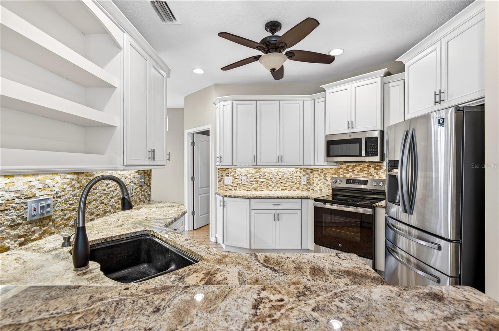 Image 17 of 58 For 10801 Spring Mountain Place