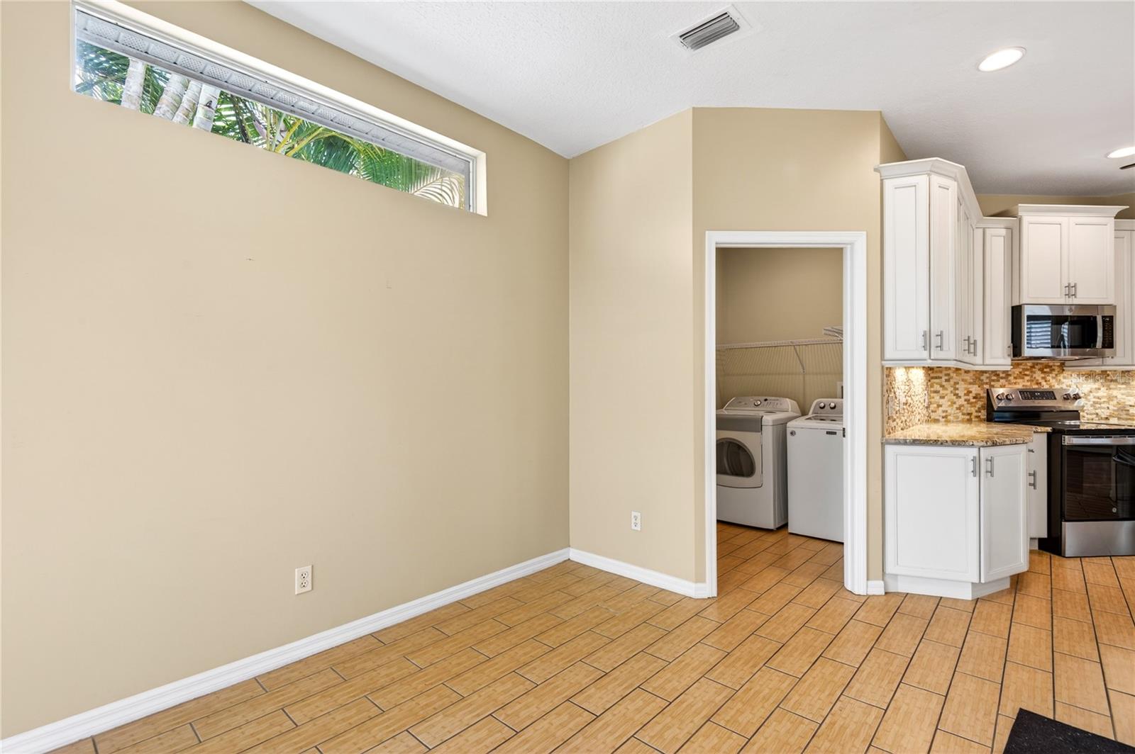 Image 24 of 58 For 10801 Spring Mountain Place