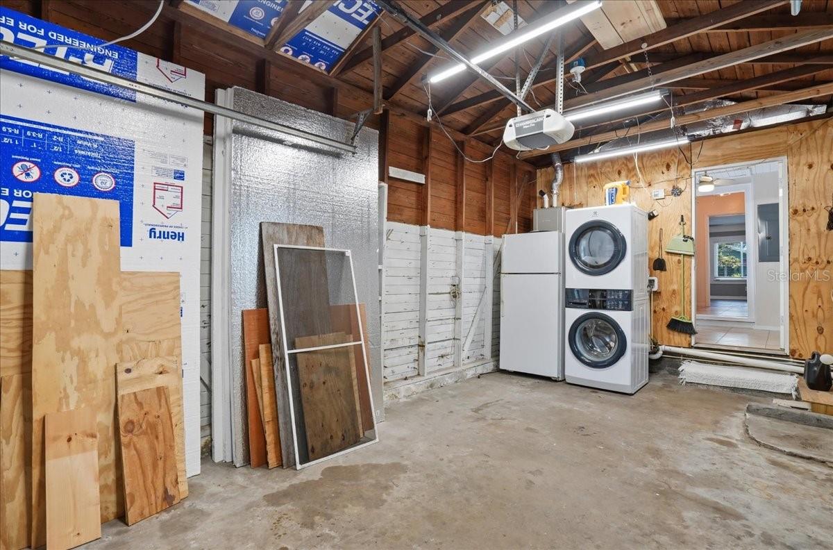 Image 18 of 29 For 3145 8th Avenue N