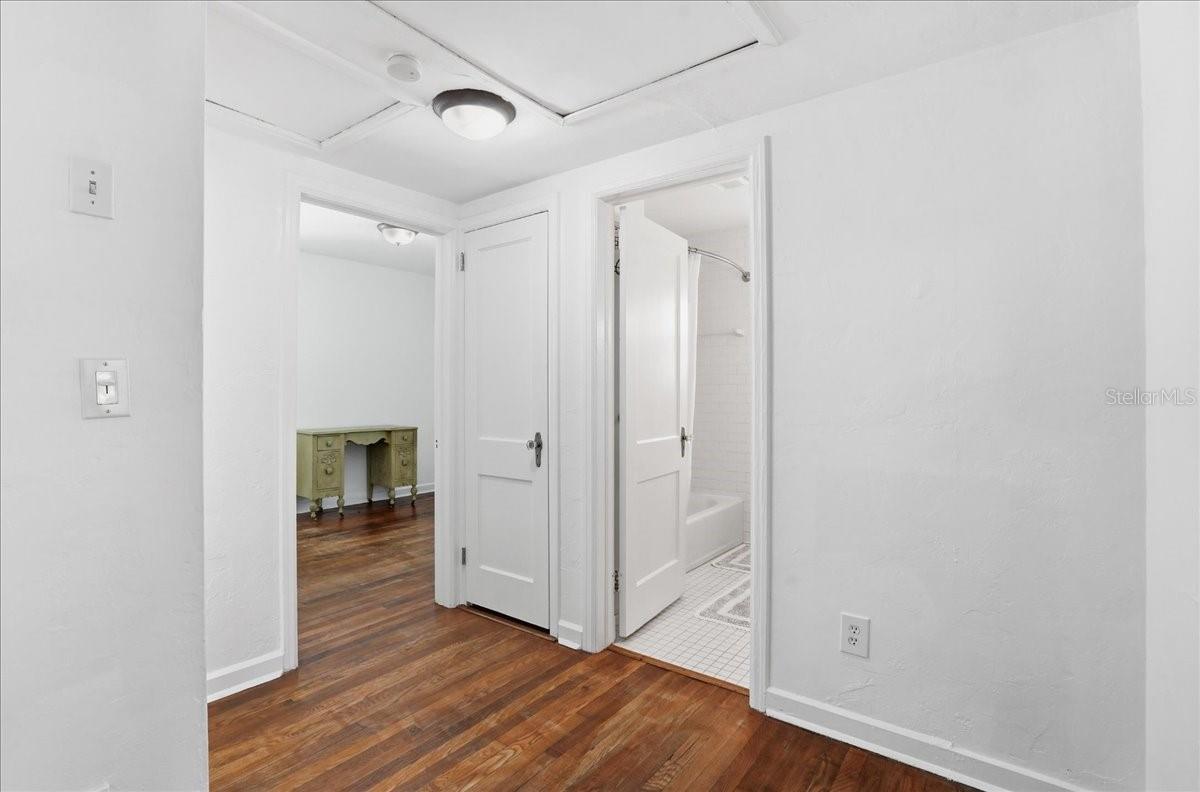 Image 9 of 29 For 3145 8th Avenue N