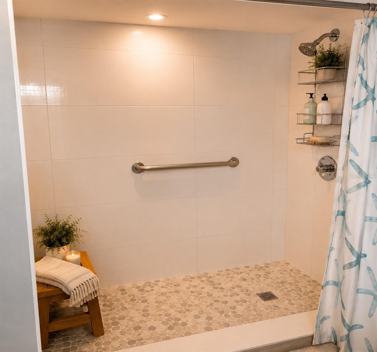 Image 20 of 32 For 9825 Harrell Avenue 404