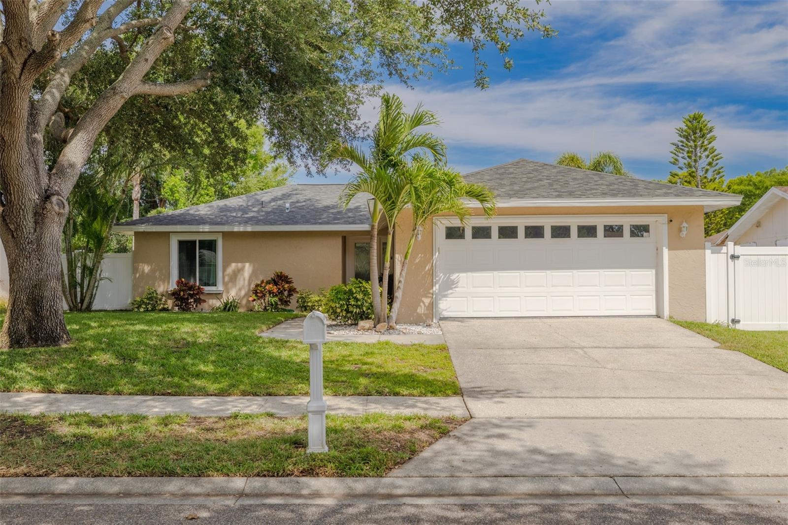 Image 6 of 35 For 870 16th Lane