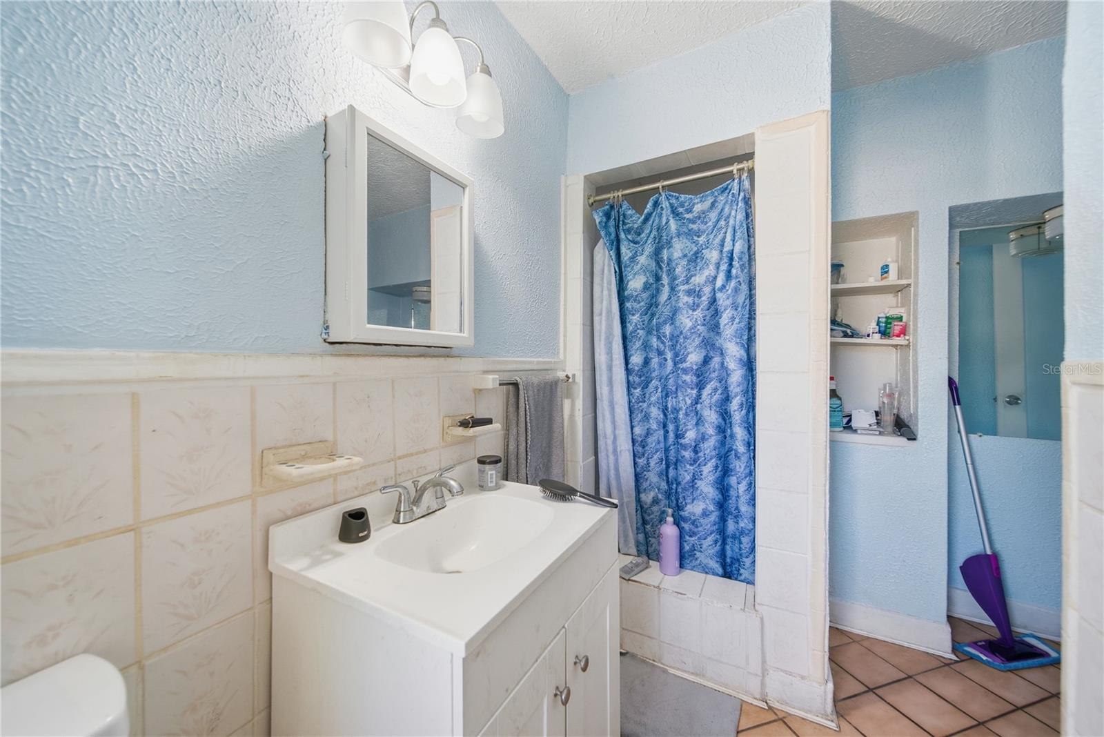 Image 19 of 31 For 831 Grand Central Street