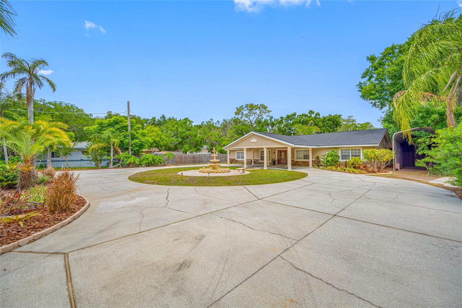 Image 15 of 91 For 15314 Lake Magdalene Boulevard