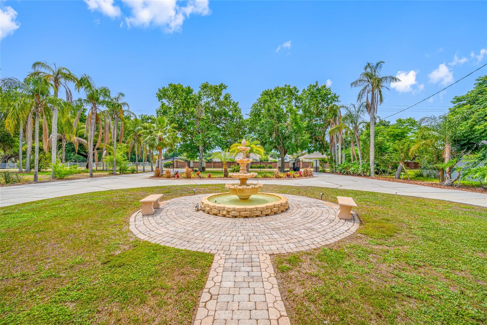 Image 16 of 91 For 15314 Lake Magdalene Boulevard