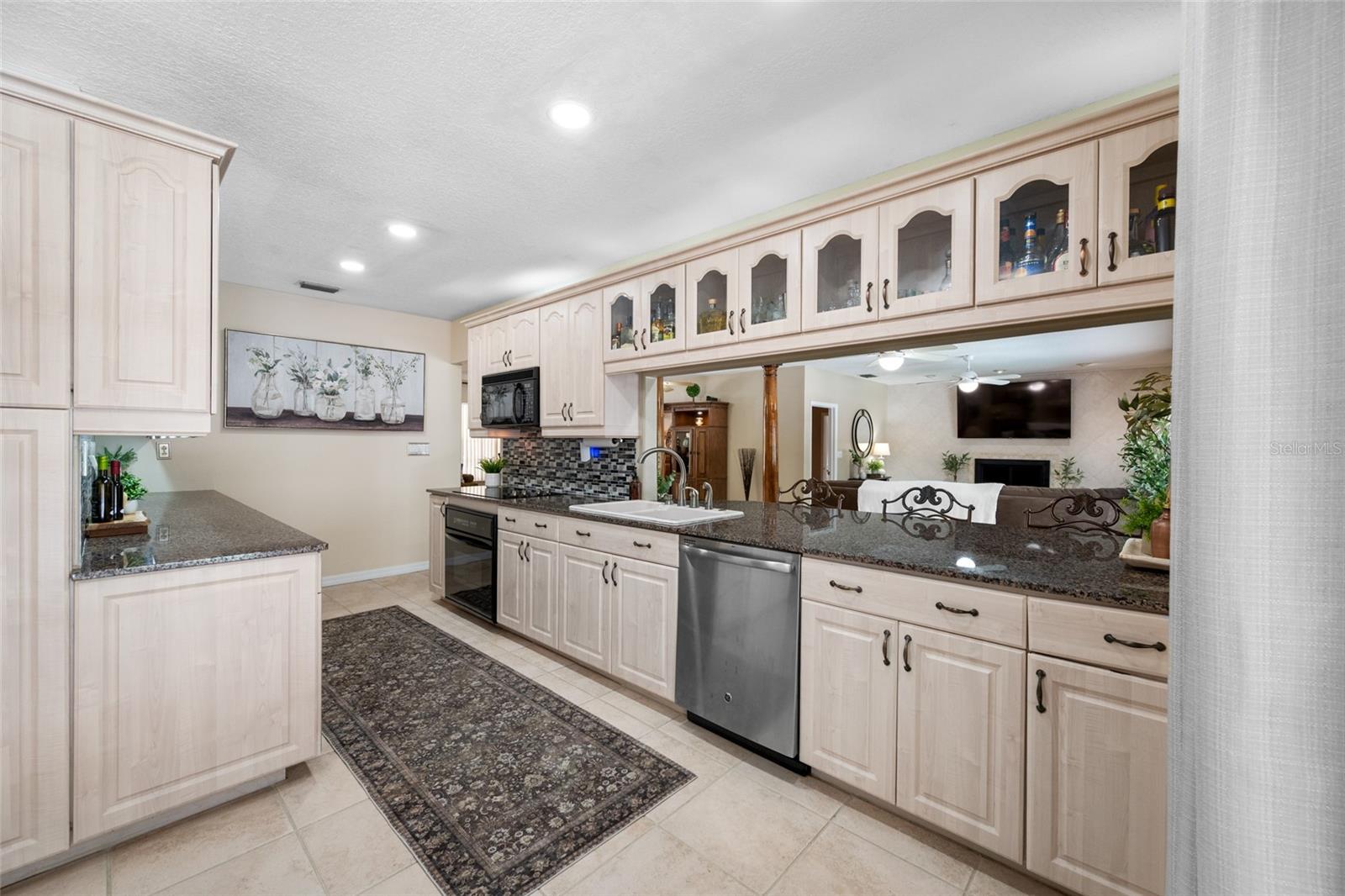 Image 32 of 91 For 15314 Lake Magdalene Boulevard