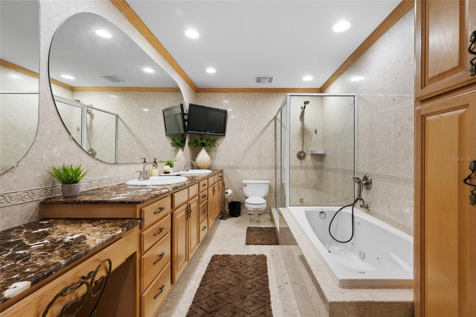 Image 49 of 91 For 15314 Lake Magdalene Boulevard
