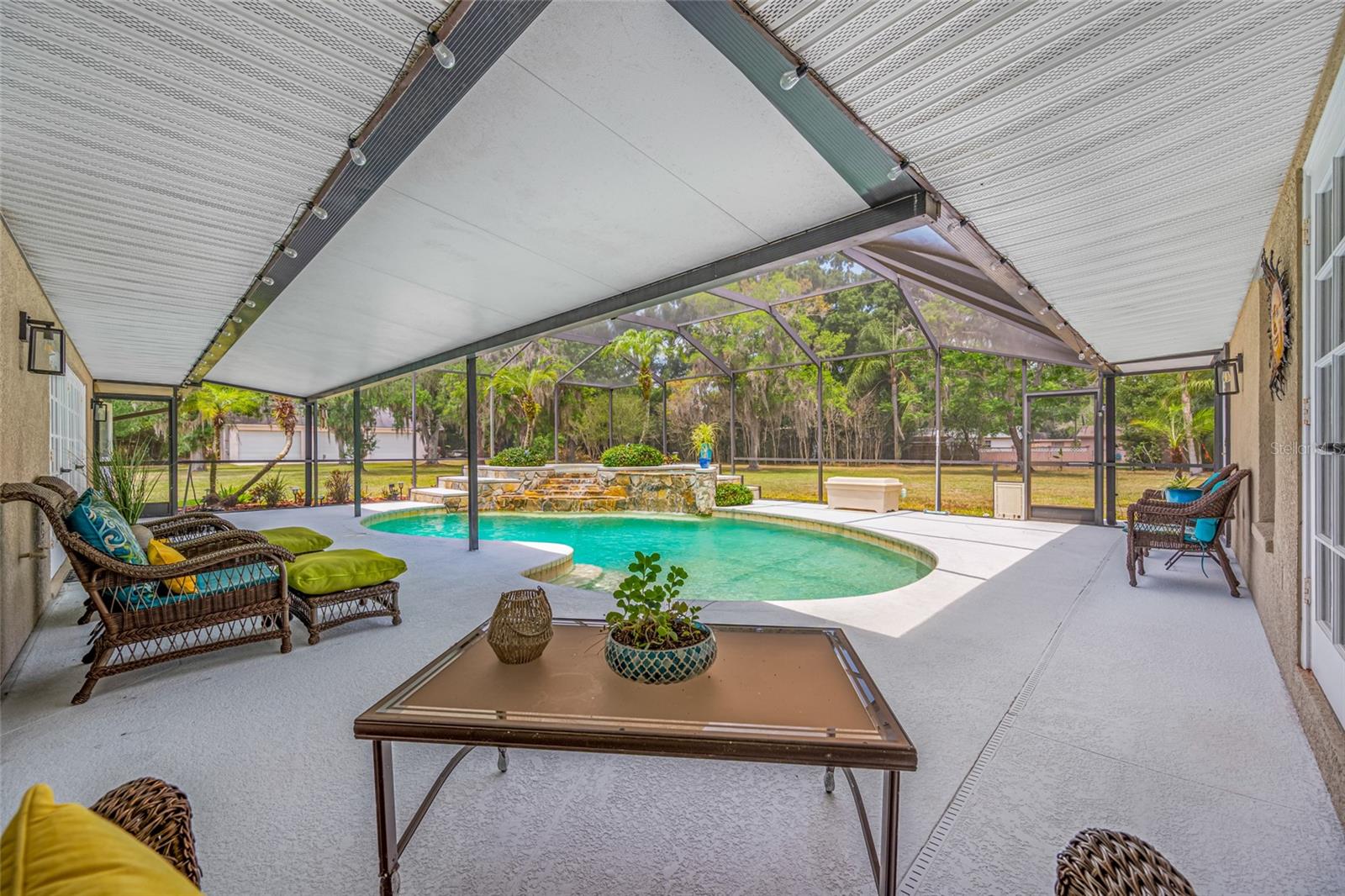 Image 77 of 91 For 15314 Lake Magdalene Boulevard