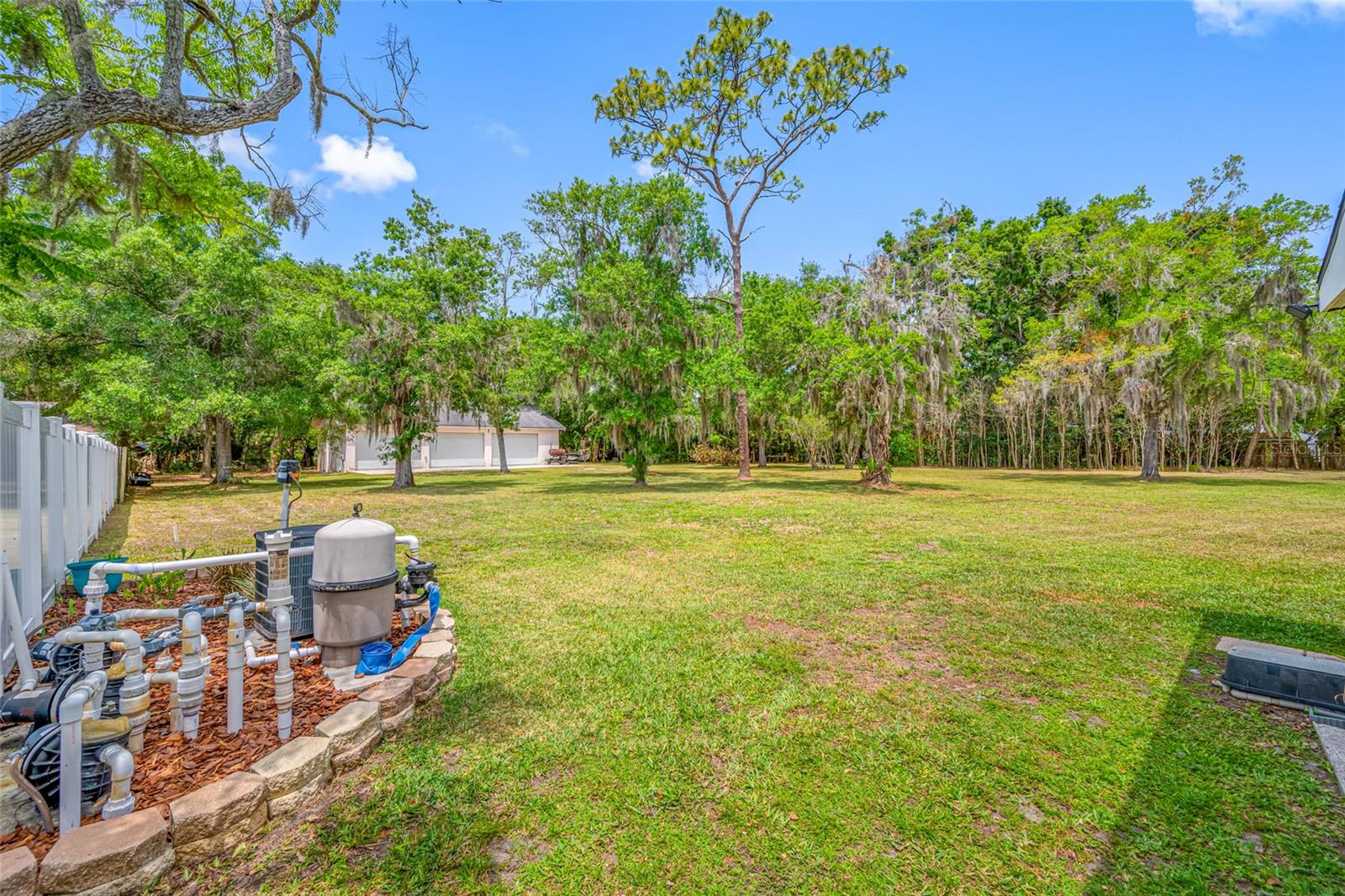 Image 82 of 91 For 15314 Lake Magdalene Boulevard
