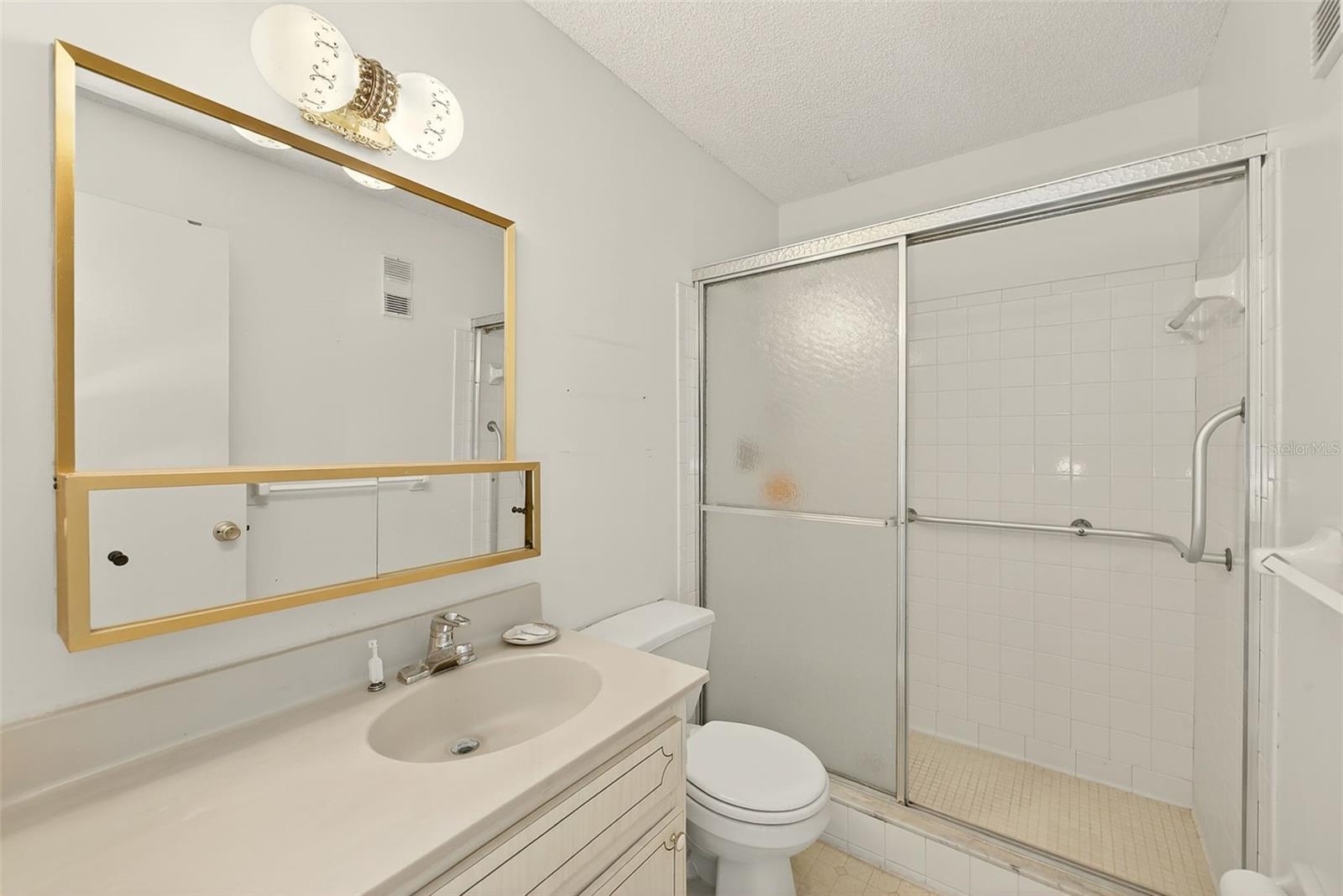Image 16 of 37 For 7951 58th Avenue N 208