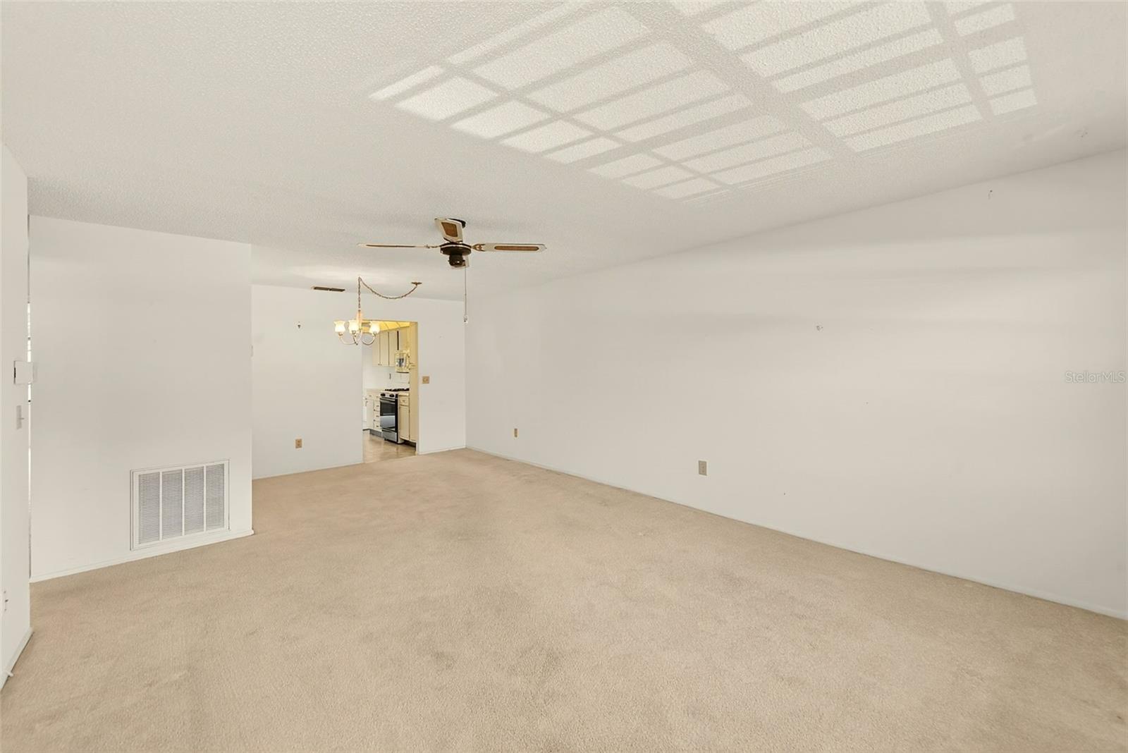 Image 5 of 37 For 7951 58th Avenue N 208