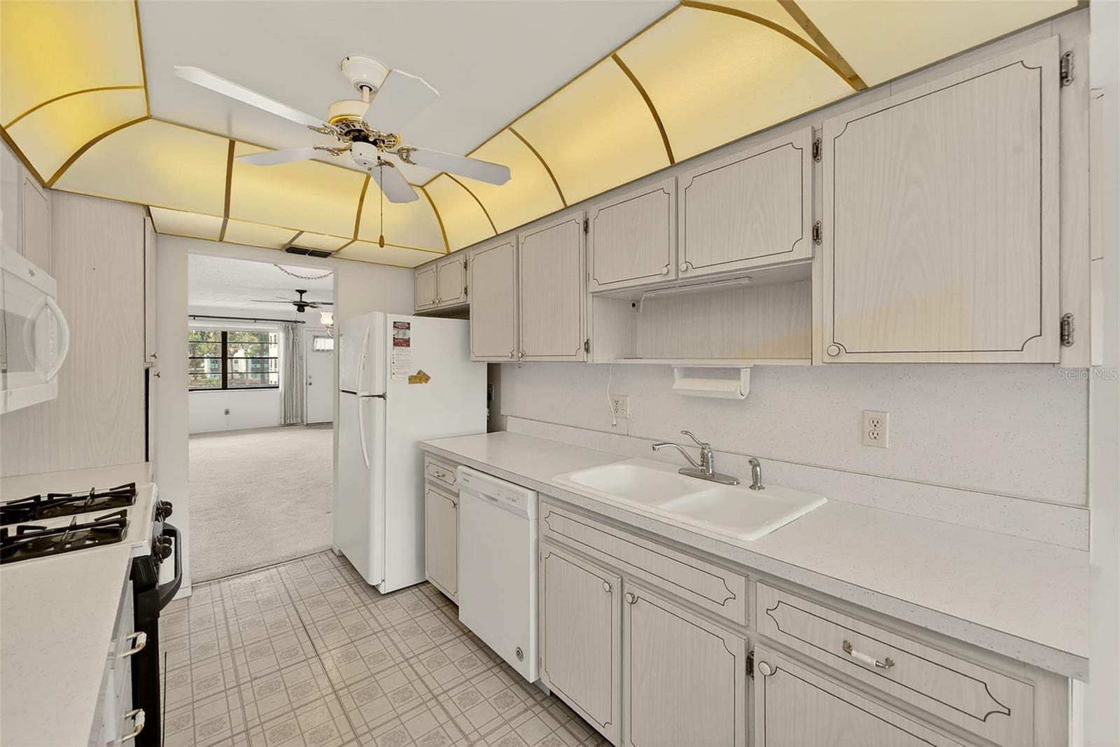 Image 9 of 37 For 7951 58th Avenue N 208