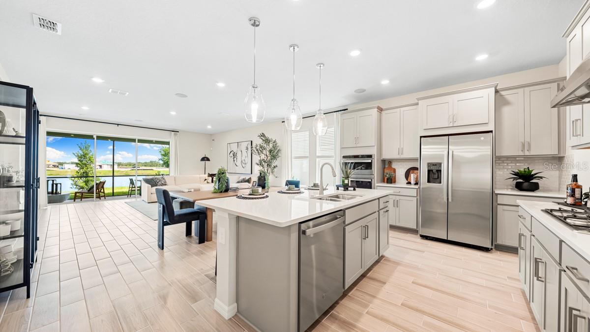 Image 11 of 59 For 14250 Sawmill Street