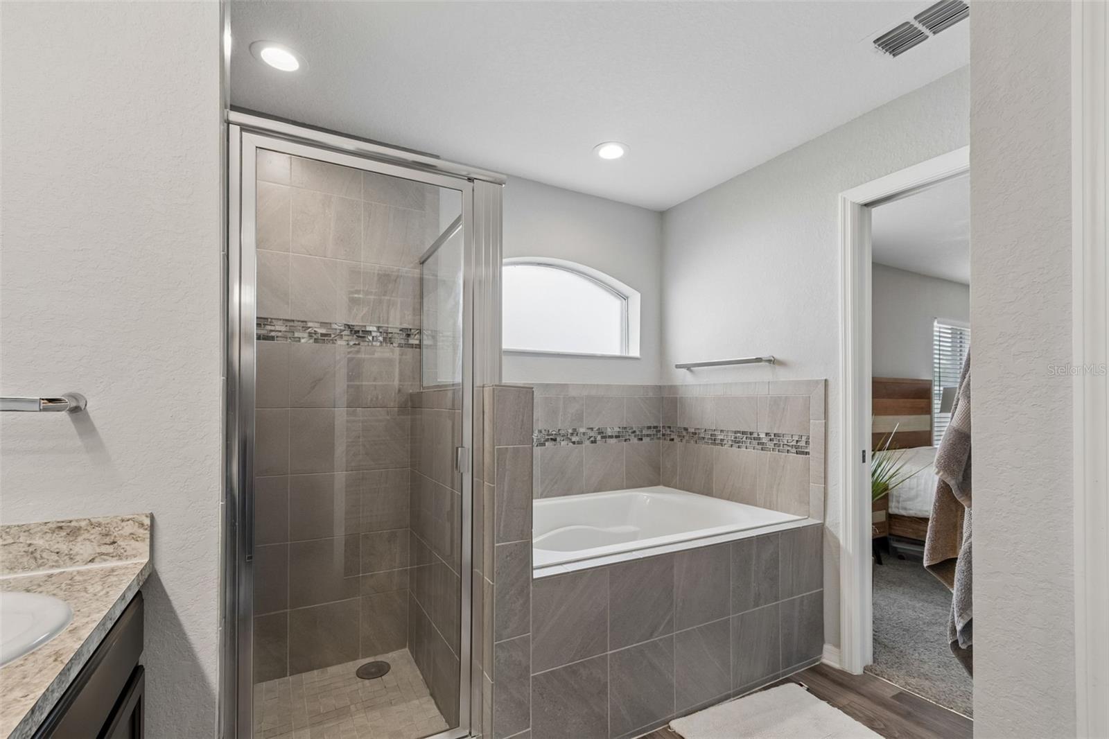 Image 26 of 49 For 7011 Gideon Circle
