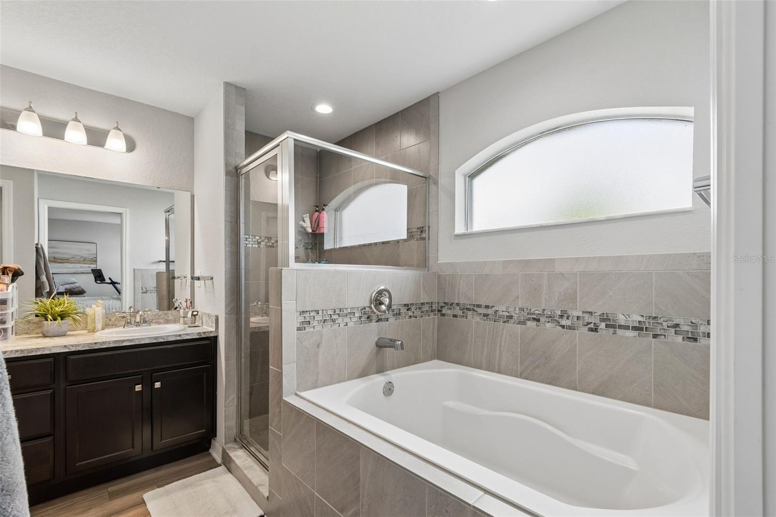 Image 27 of 49 For 7011 Gideon Circle
