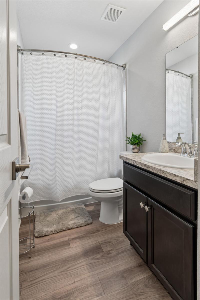 Image 30 of 49 For 7011 Gideon Circle