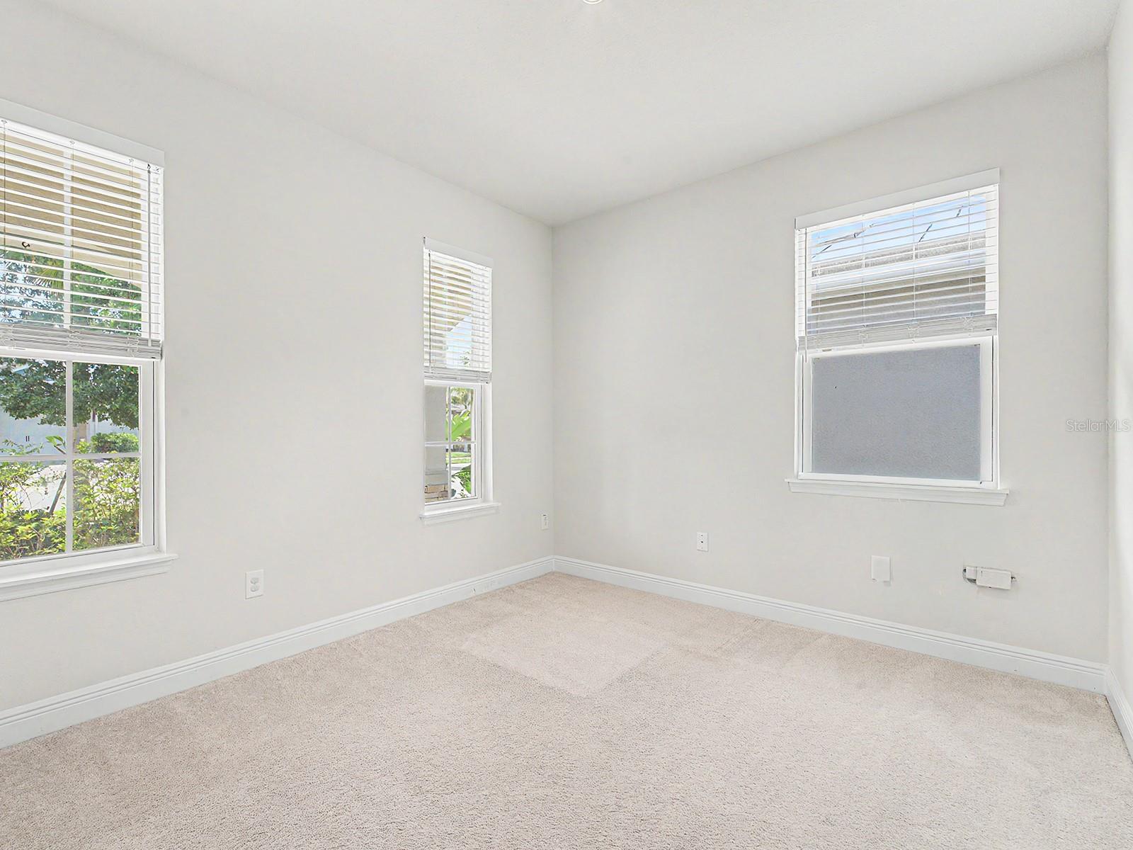 Image 22 of 54 For 11626 Lake Lucaya Drive