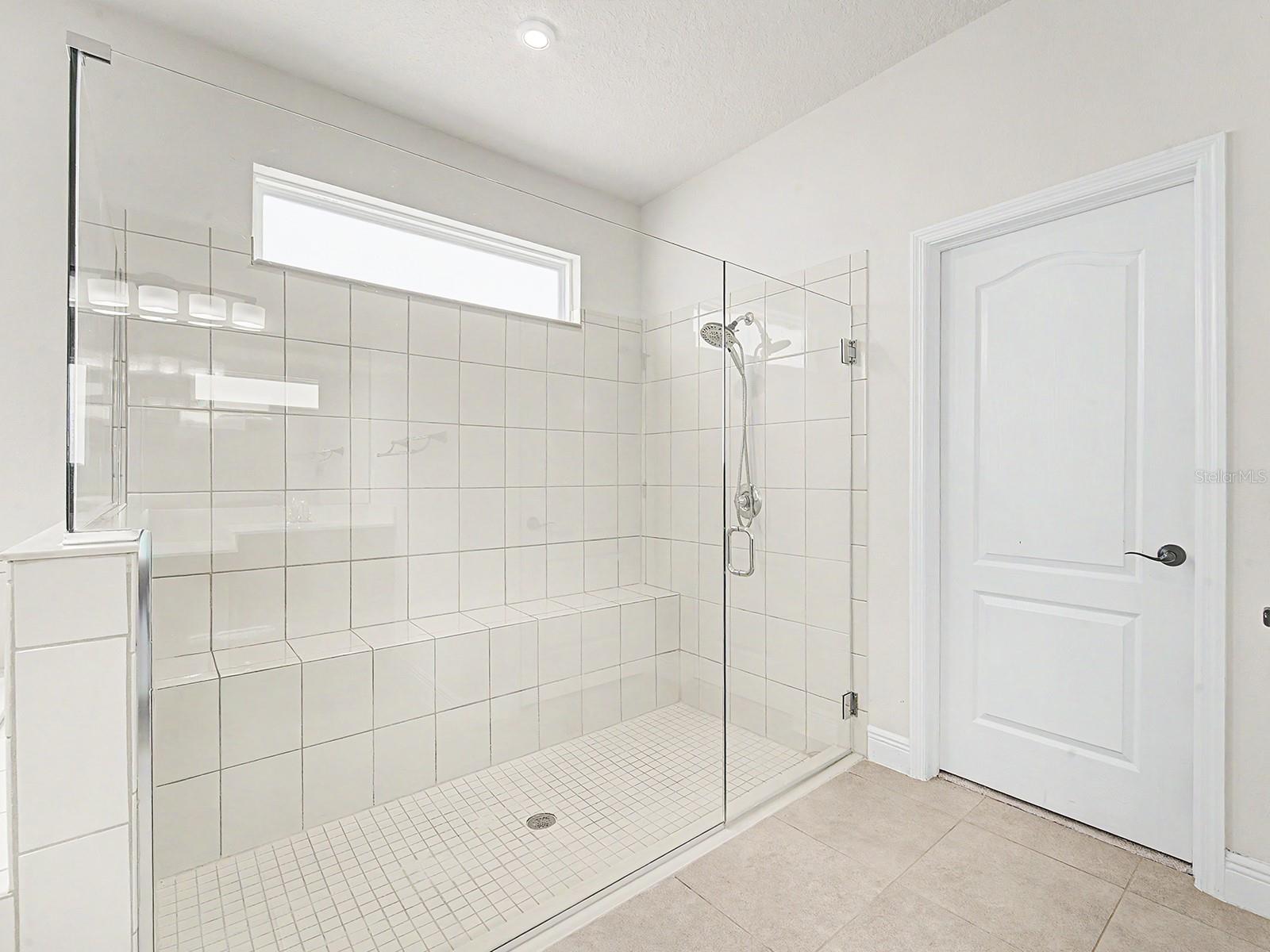 Image 48 of 54 For 11626 Lake Lucaya Drive