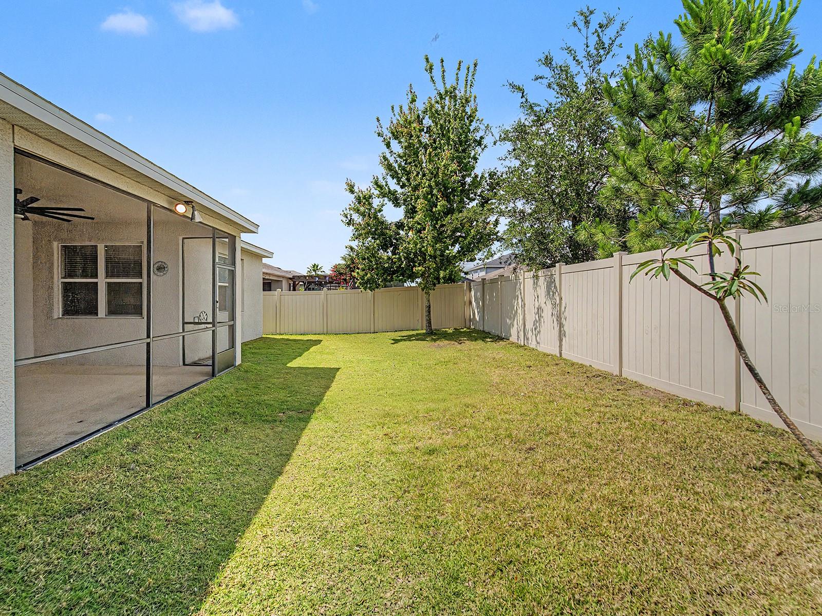 Image 6 of 54 For 11626 Lake Lucaya Drive