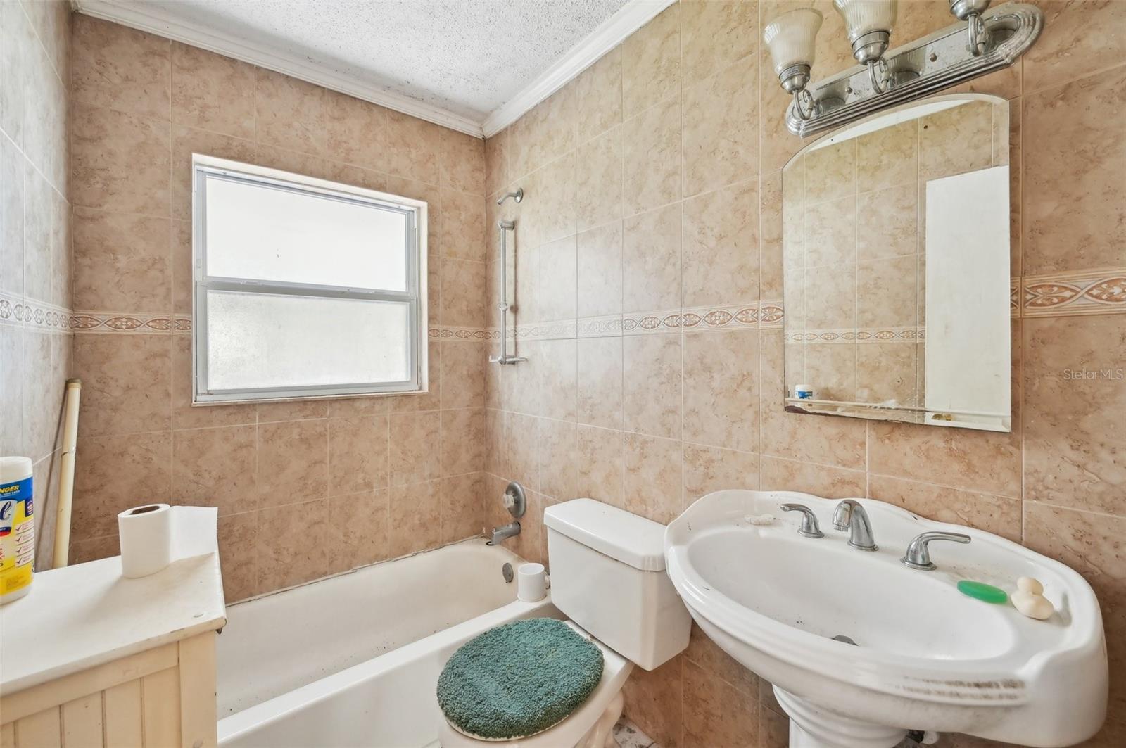 Image 14 of 23 For 2524 Novus Street