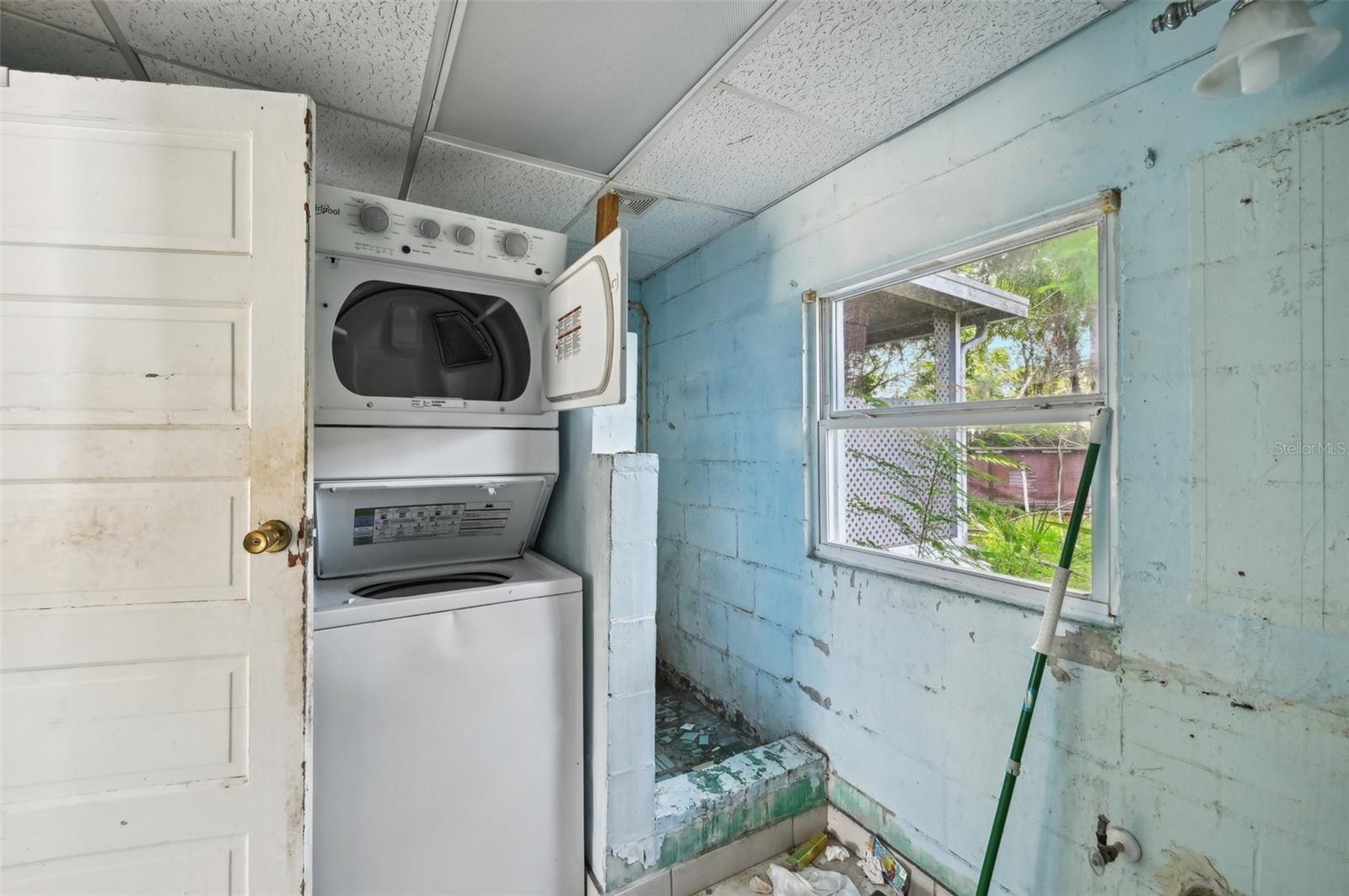 Image 15 of 23 For 2524 Novus Street