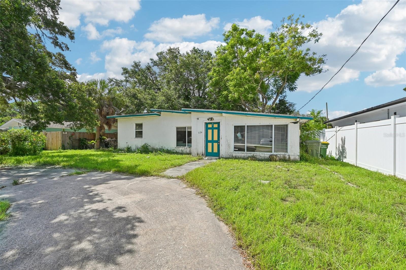 Image 4 of 23 For 2524 Novus Street