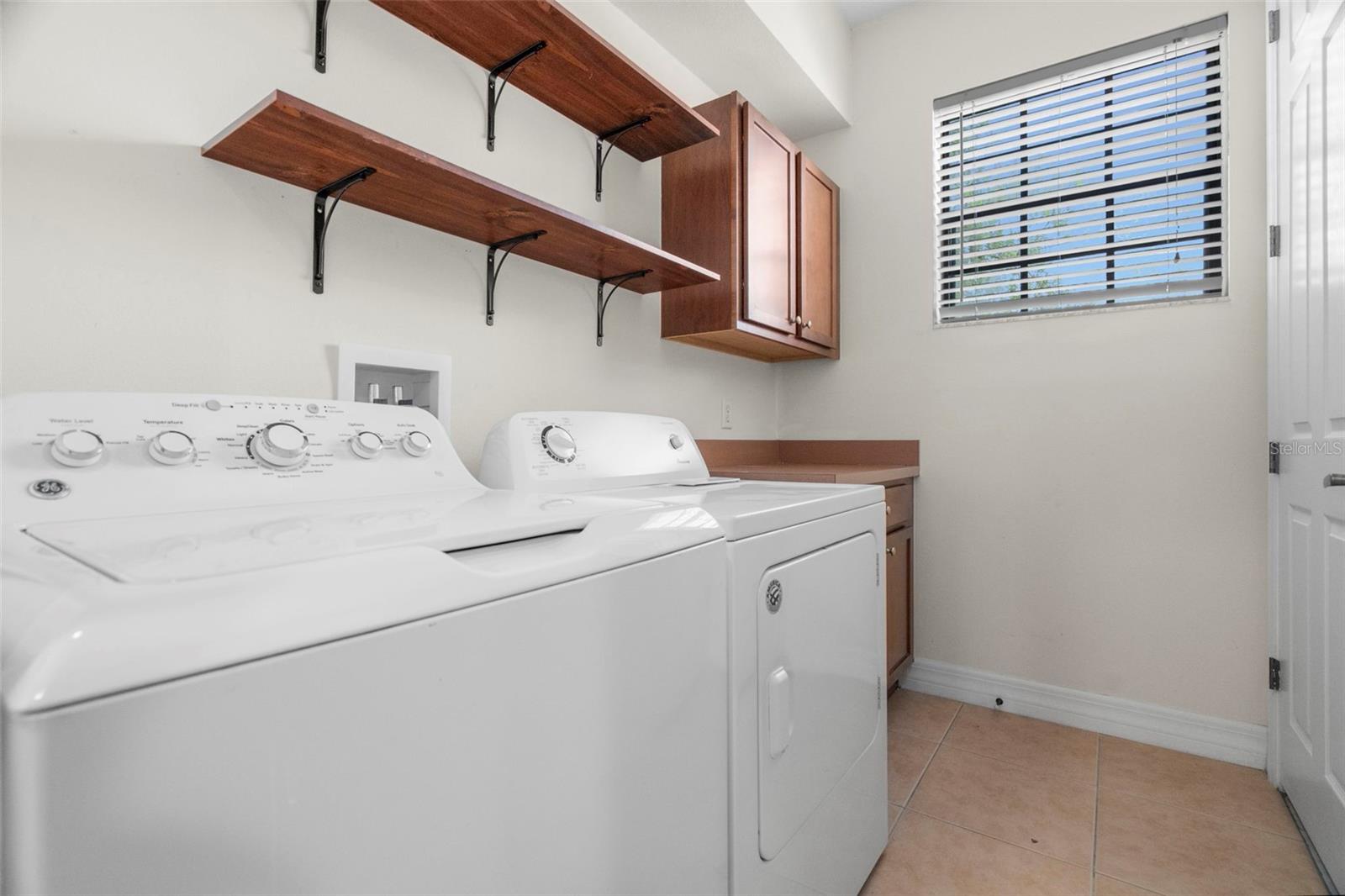 Image 22 of 41 For 316 34th Avenue N