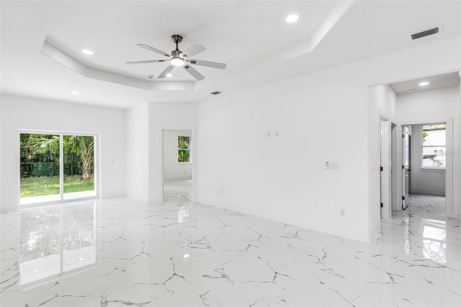 Image 17 of 50 For 806 Lowry Lane