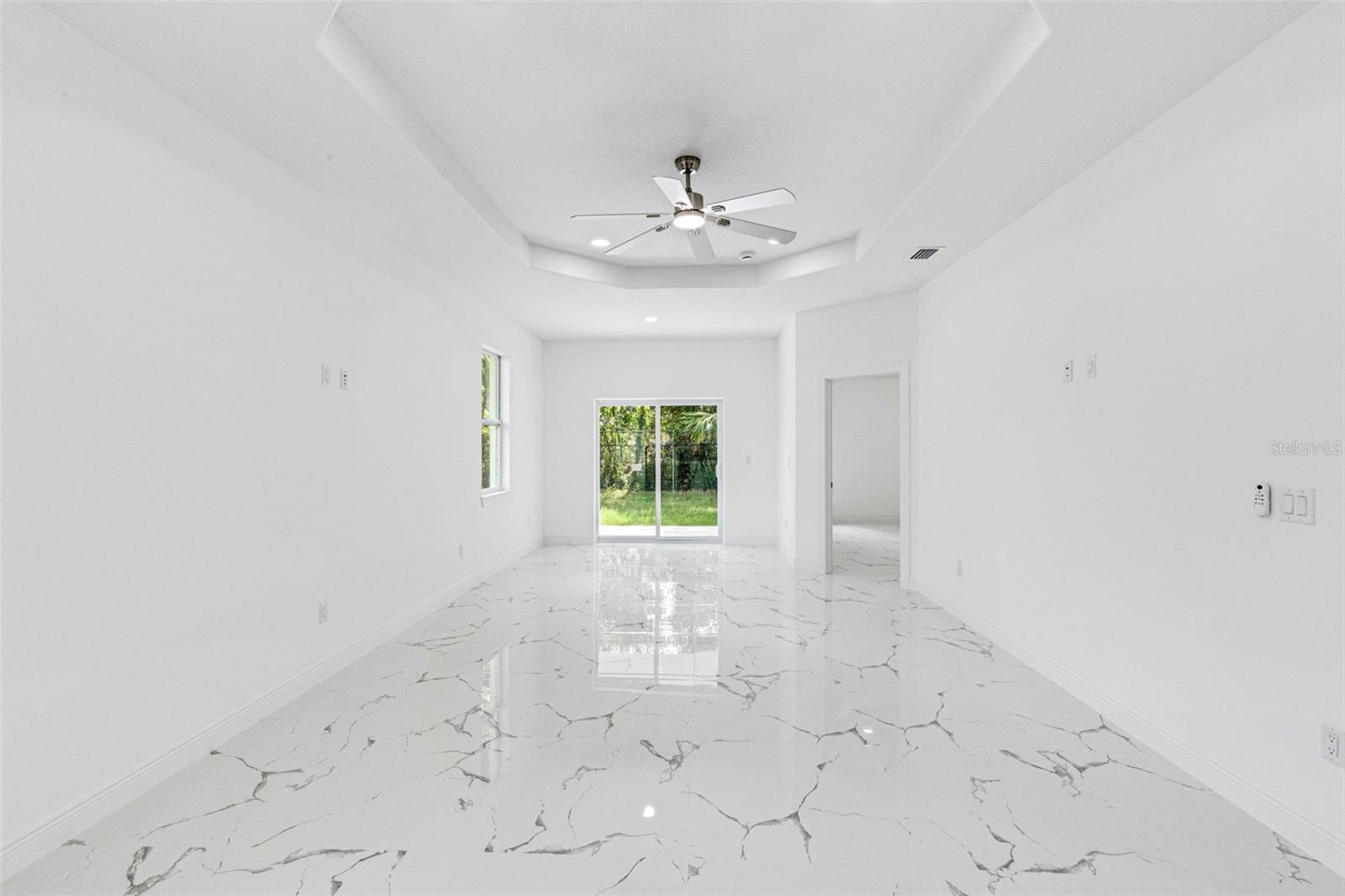 Image 18 of 50 For 806 Lowry Lane