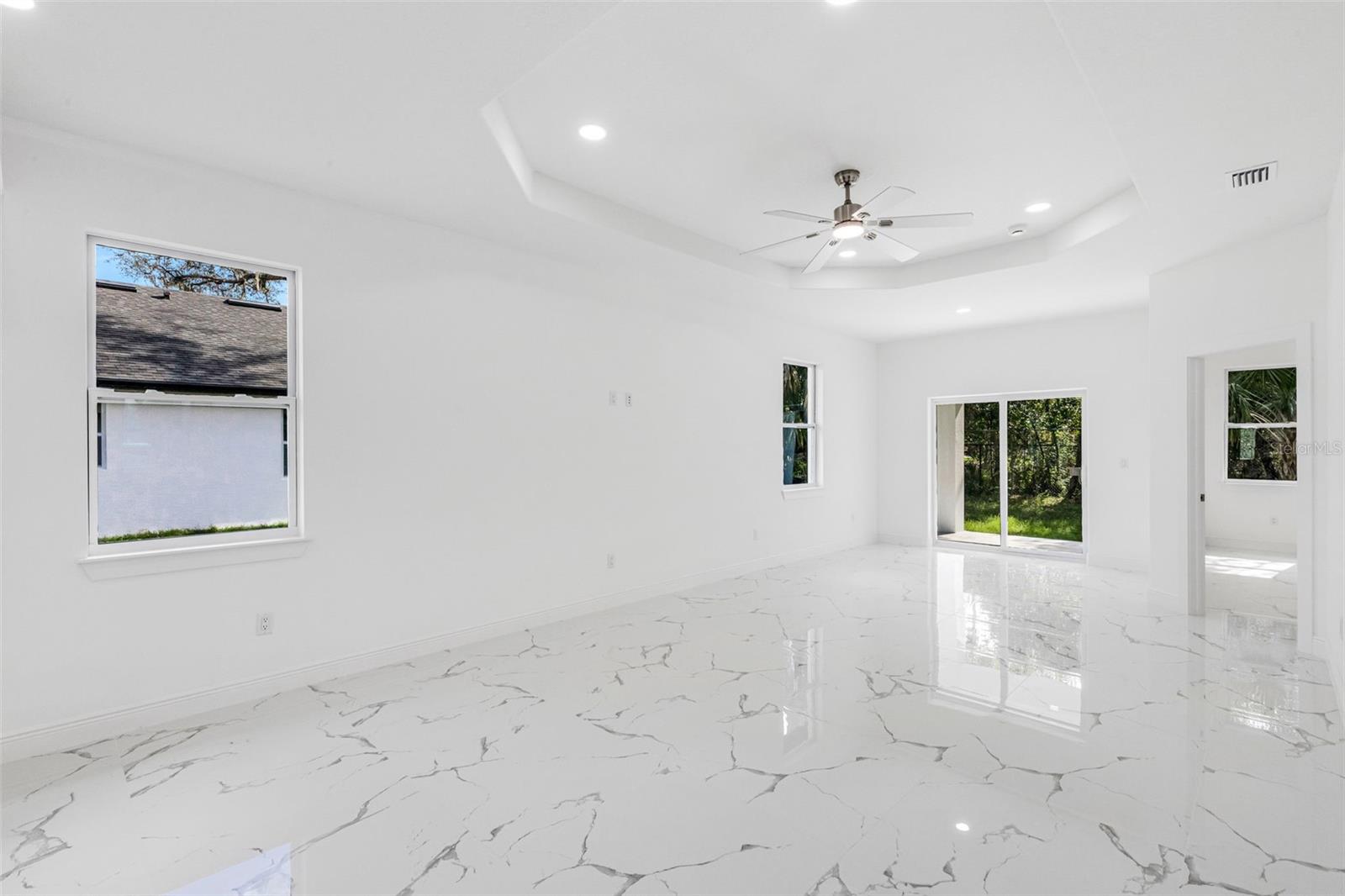 Image 19 of 50 For 806 Lowry Lane