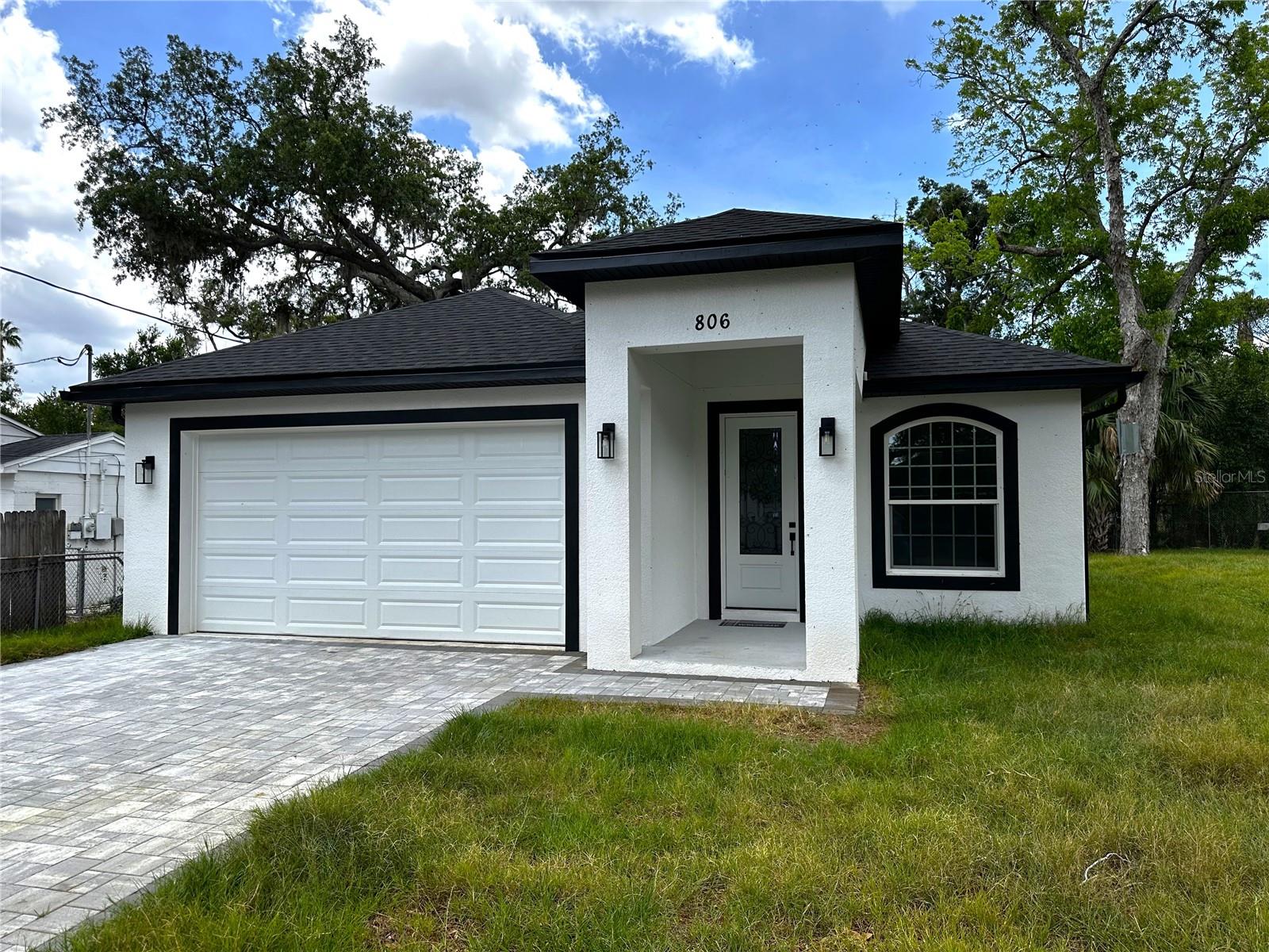 Image 2 of 50 For 806 Lowry Lane