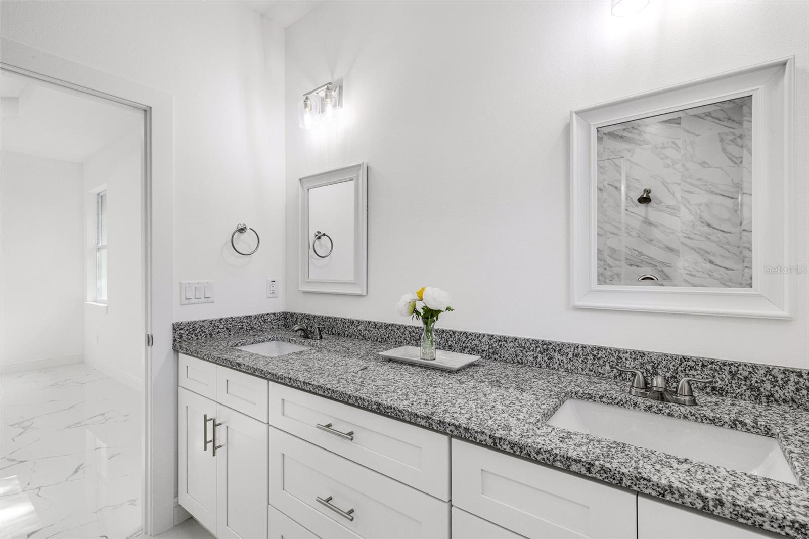 Image 31 of 50 For 806 Lowry Lane