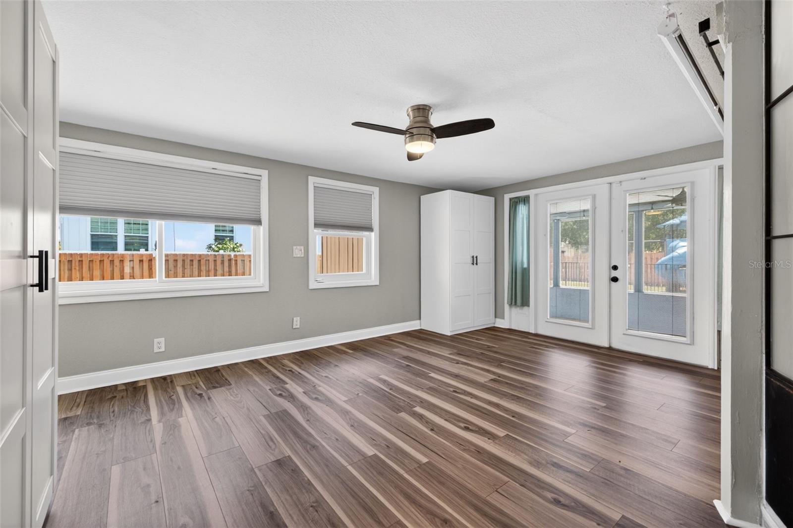 Image 17 of 36 For 1674 34th Avenue N