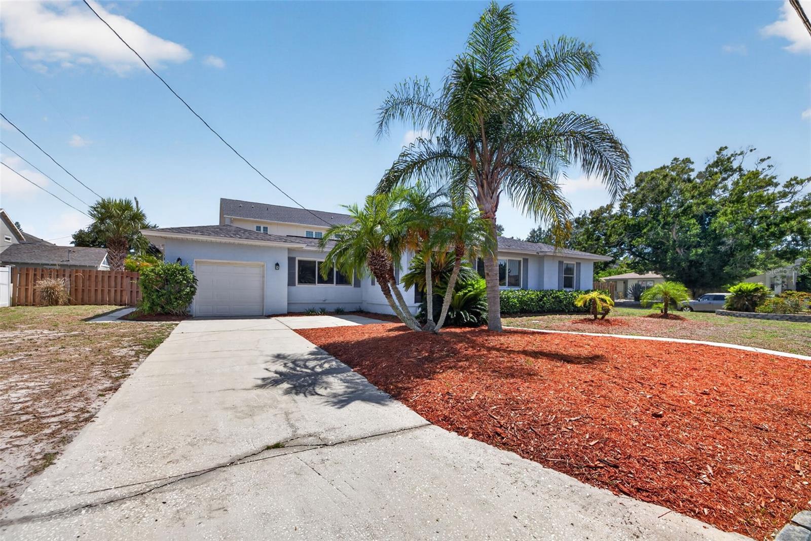 Image 4 of 36 For 1674 34th Avenue N