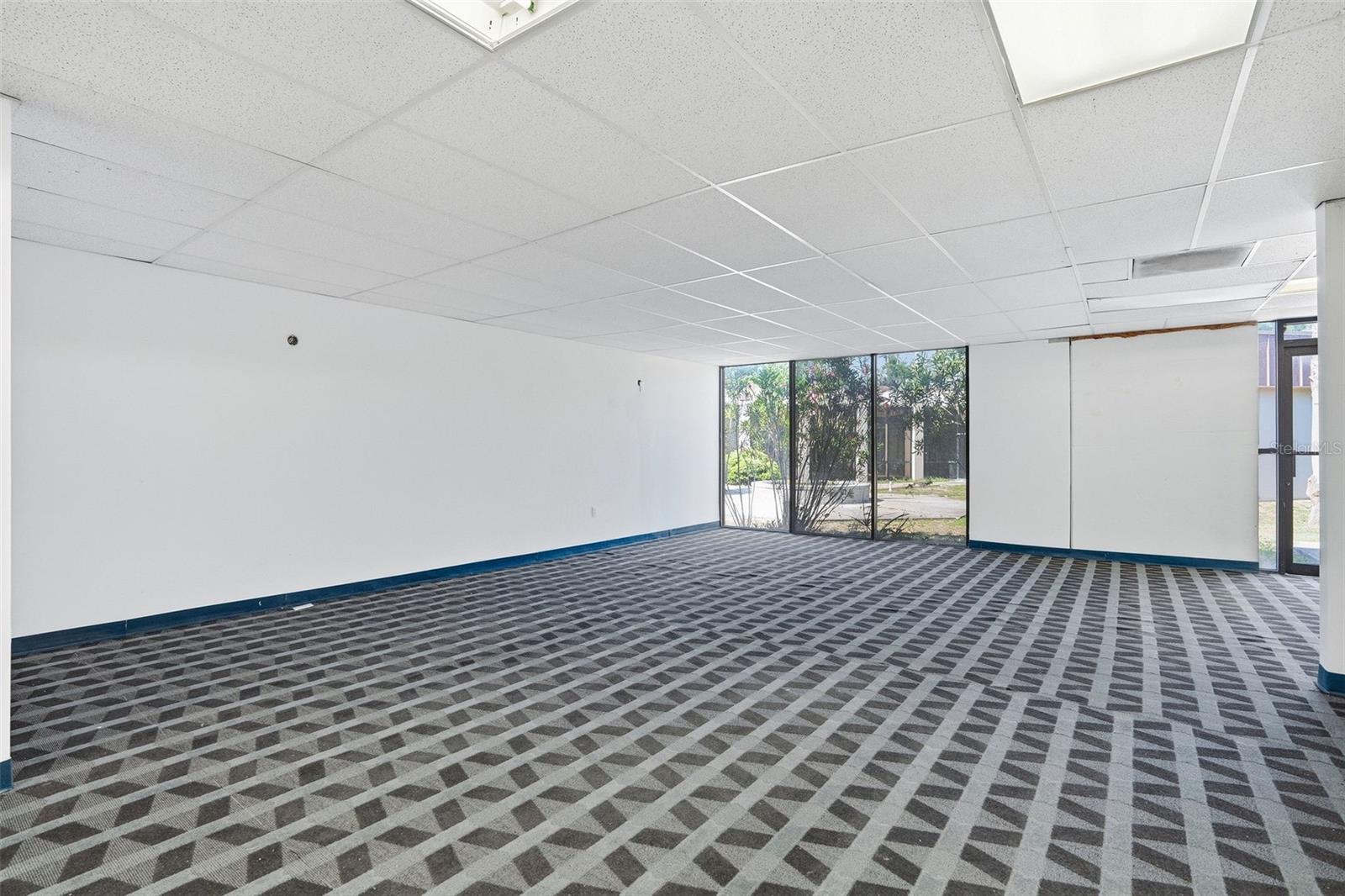 Image 6 of 16 For 5341 Grand Boulevard 103