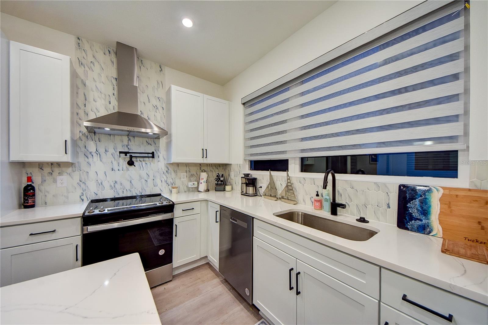 Image 20 of 42 For 323 15th Street N